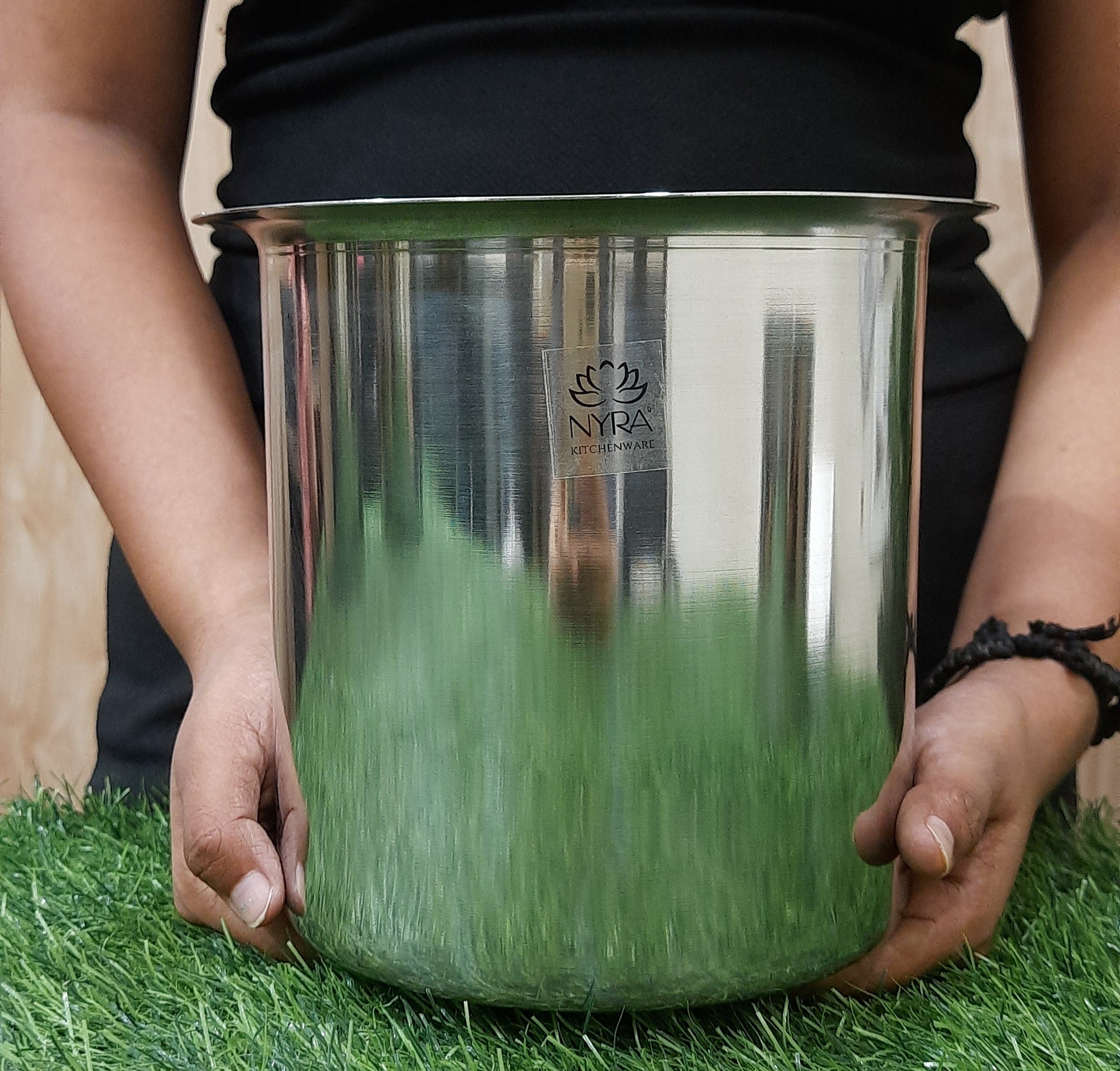 Stainless Steel Deep Water Gunj/Milk Pot/Tope/Bhagona