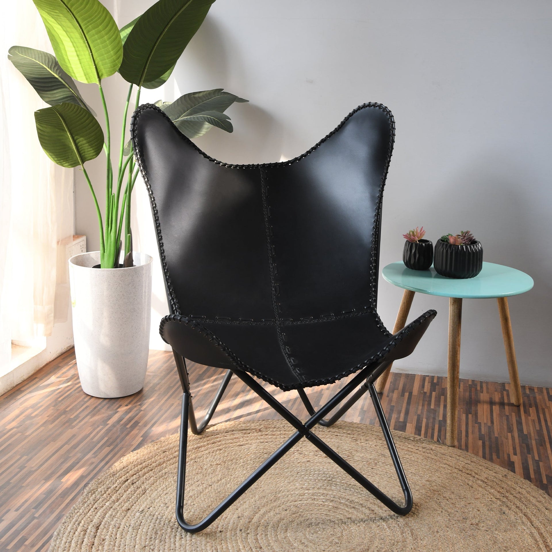Scaunul Fluture Negru Jet