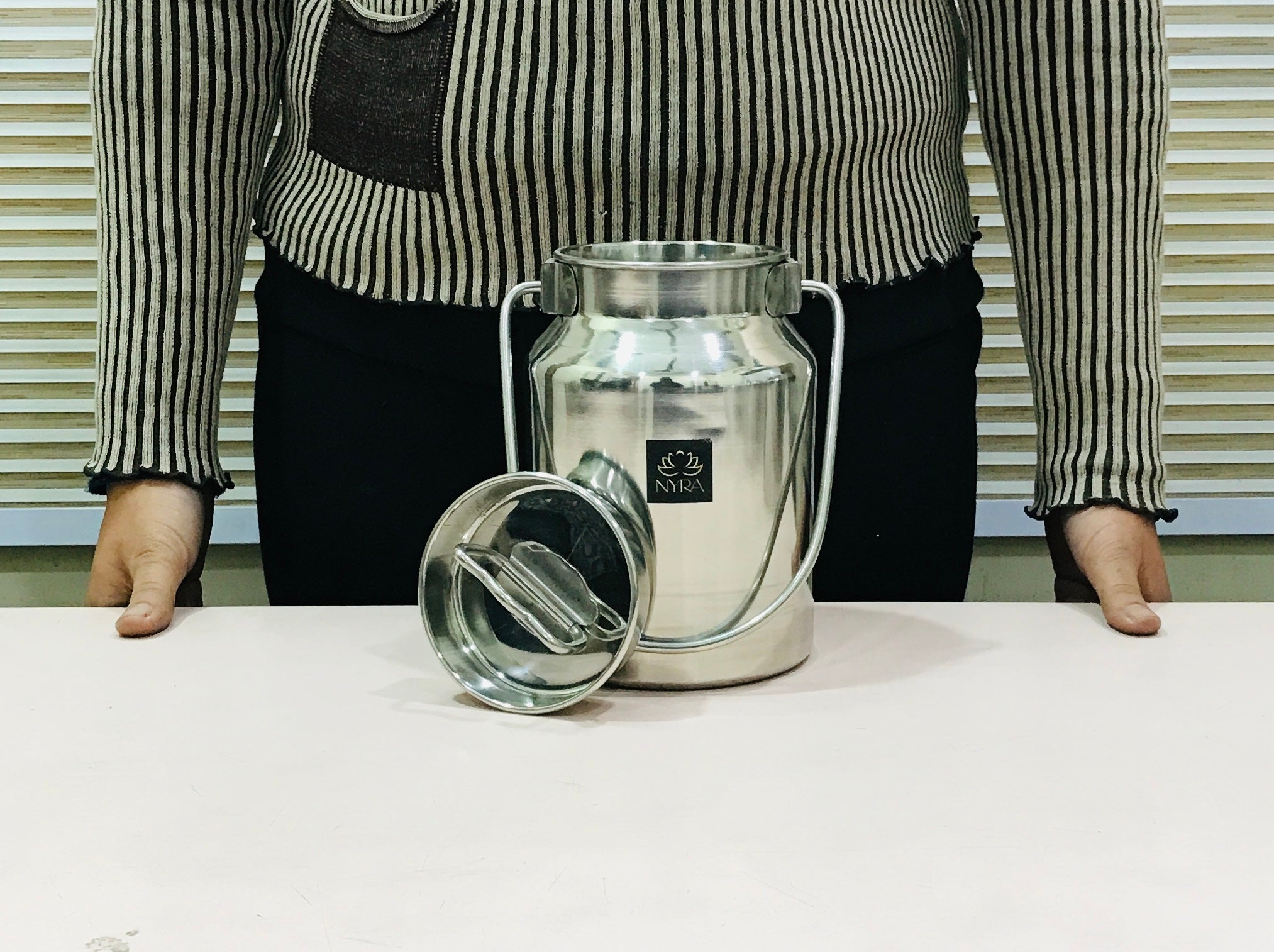 showing 1.6L Stainless Steel Milk & Oil Container with Lid