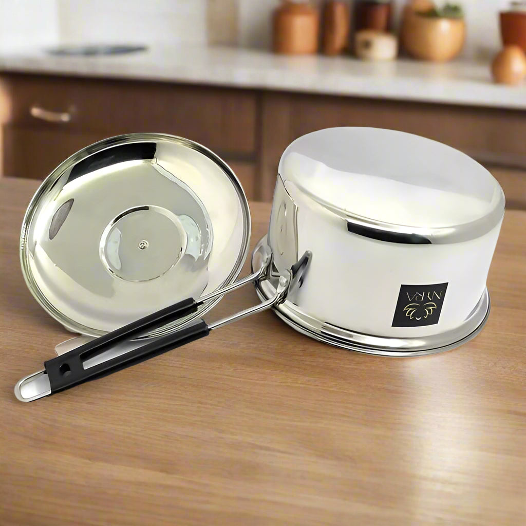 Stainless Steel Saucepan with Lid and PVC Sturdy Handle