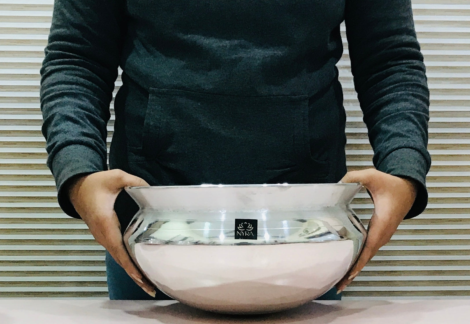 Showing the aluminium handi 