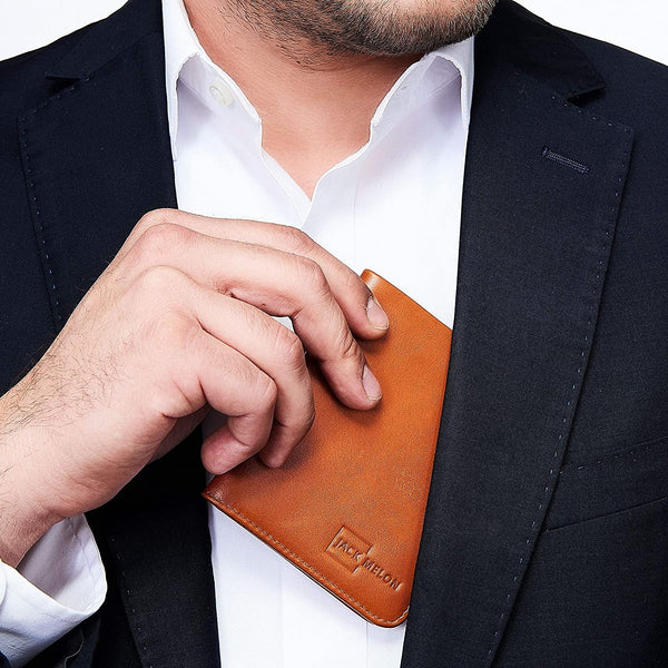 Portofel pentru barbati mic si subtire, orientare portret, cu protectie RFID