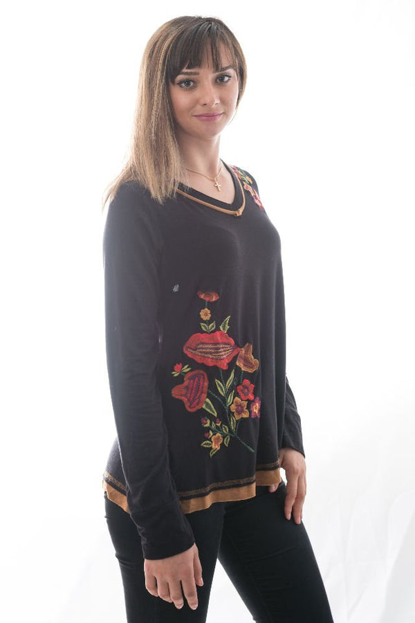 Bluză Neagra Cu Broderie Florala Mărime M-L