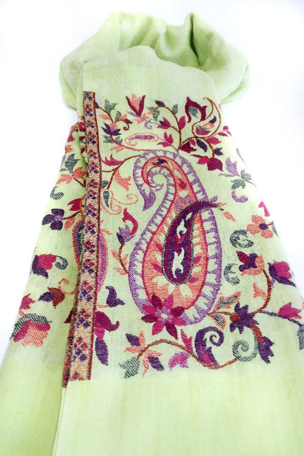 Esarfa-Sal Cara, din Lana Pashmina Verde-Fistic Cu Broderie Fina