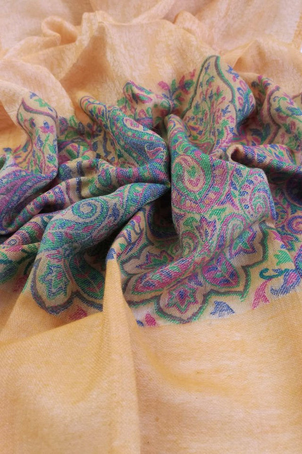 Esarfa-sal din lana pashmina orange cu broderie fina.