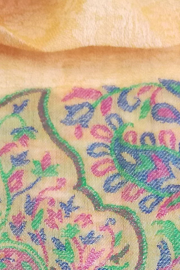 Esarfa-sal din lana pashmina orange cu broderie fina.