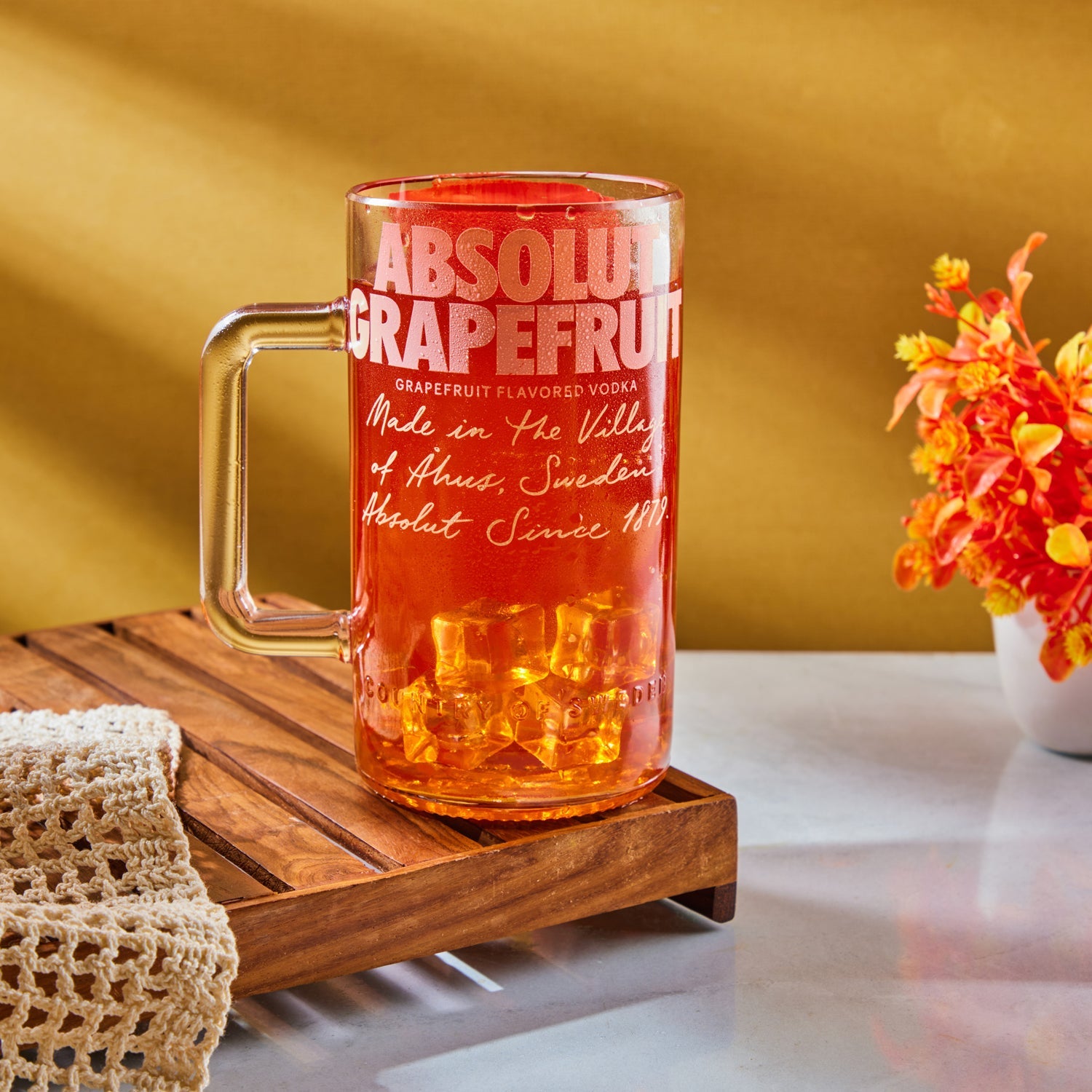 Absolut Grapefruit Mug – A Zesty Statement in Sustainable Style