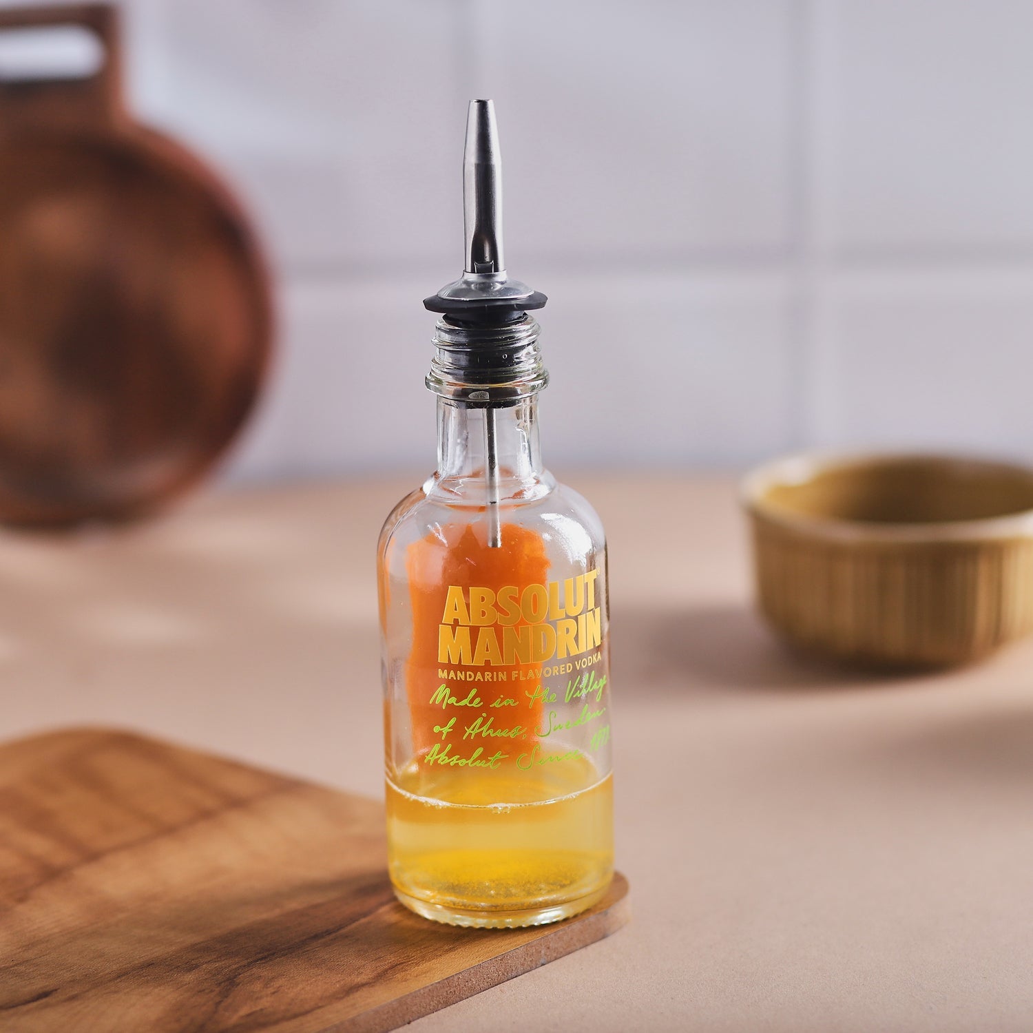 Absolut Mandrin Oil Dispenser