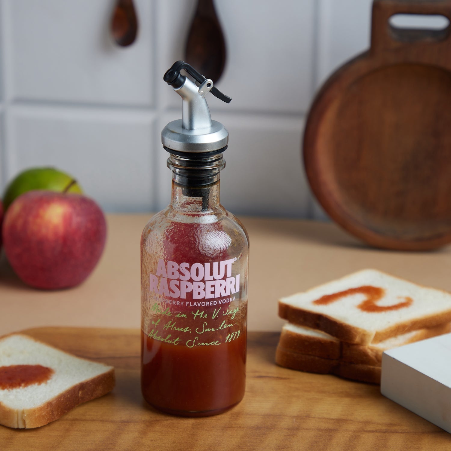 Absolut Raspberri Upcycled Sauce Dispenser