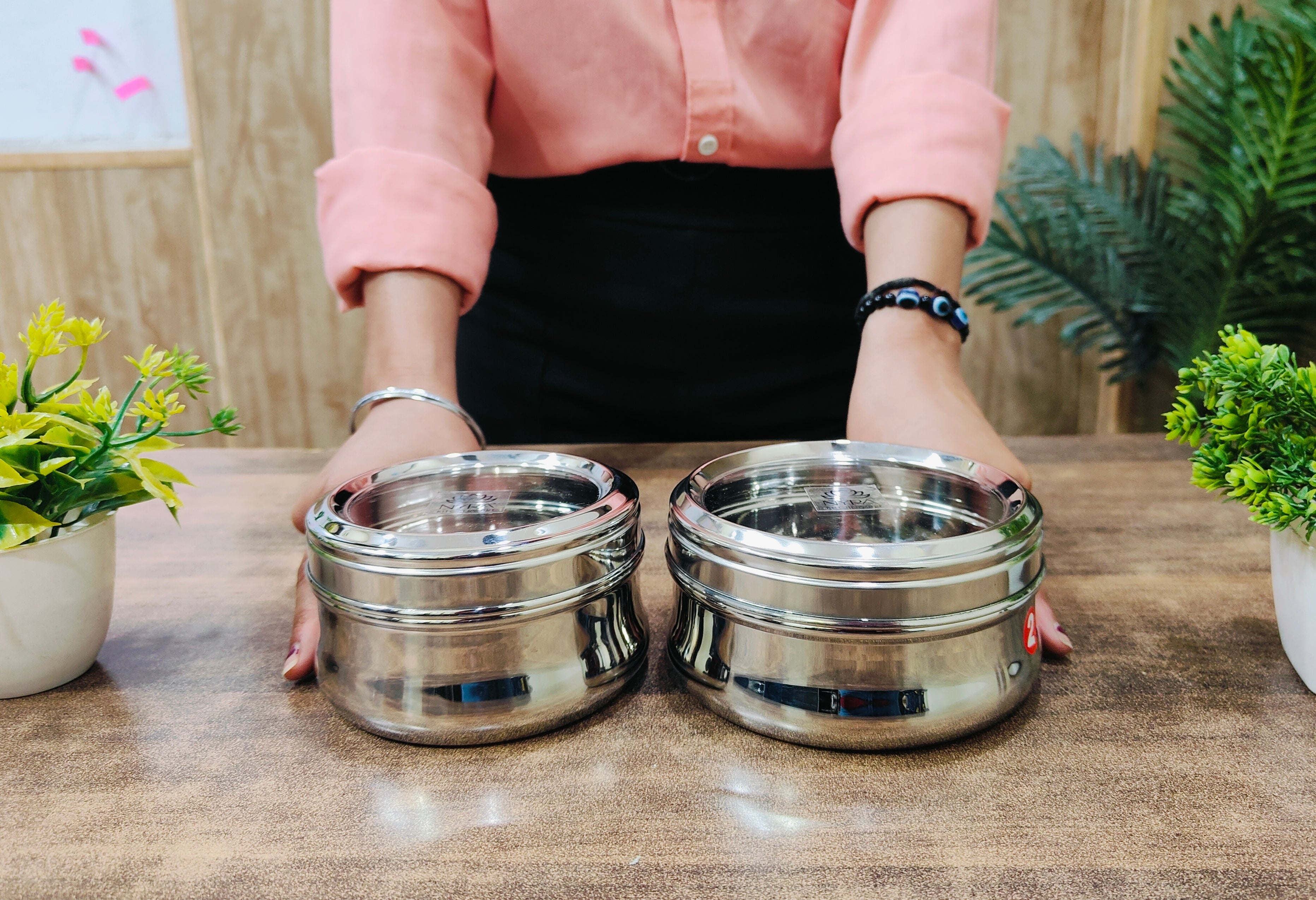 Stainless Steel Belly-shaped Box/Container with See-through Lid