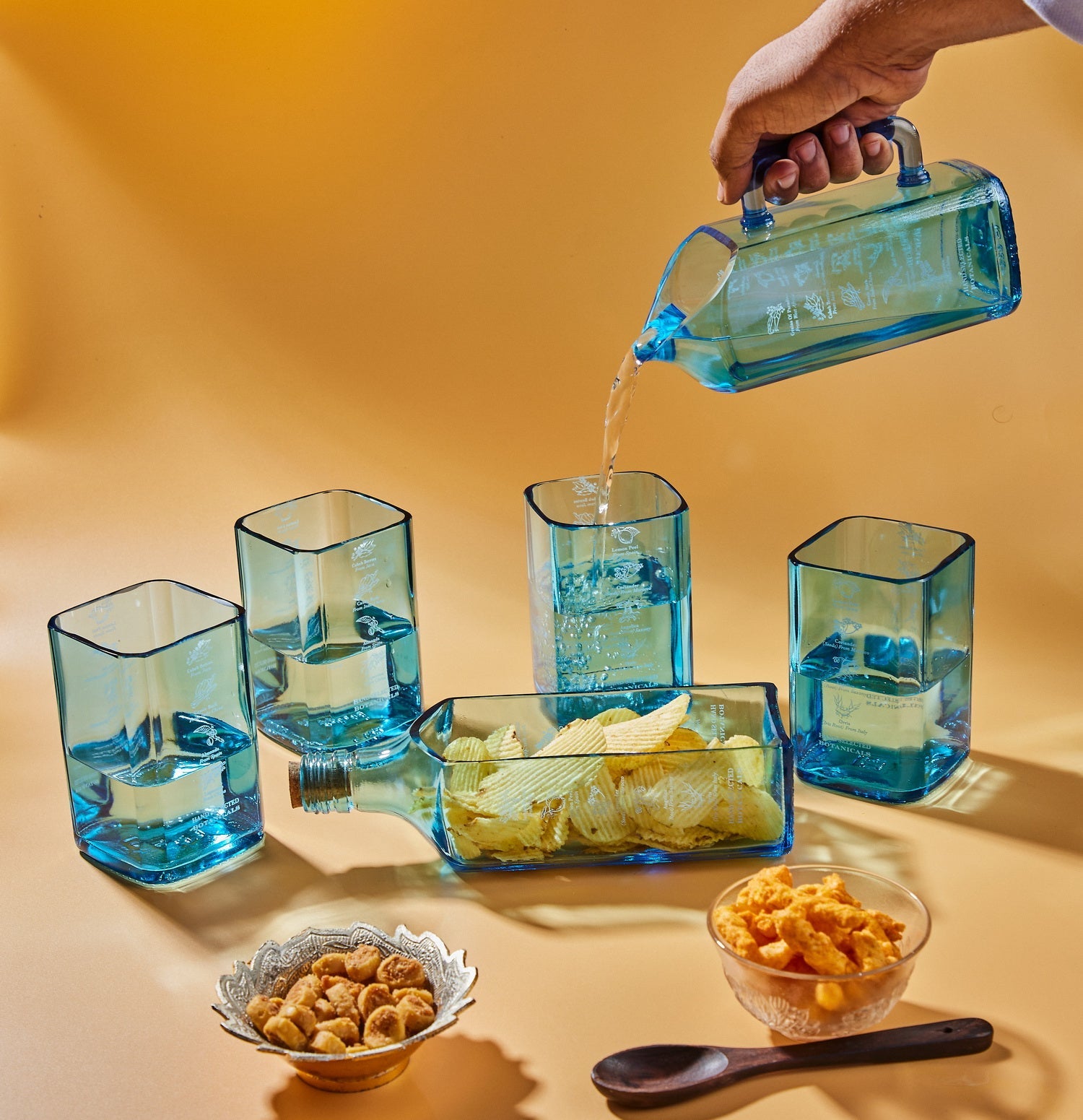 Bombay Sapphire Full Set – Jug, Medium Glasses & Platter