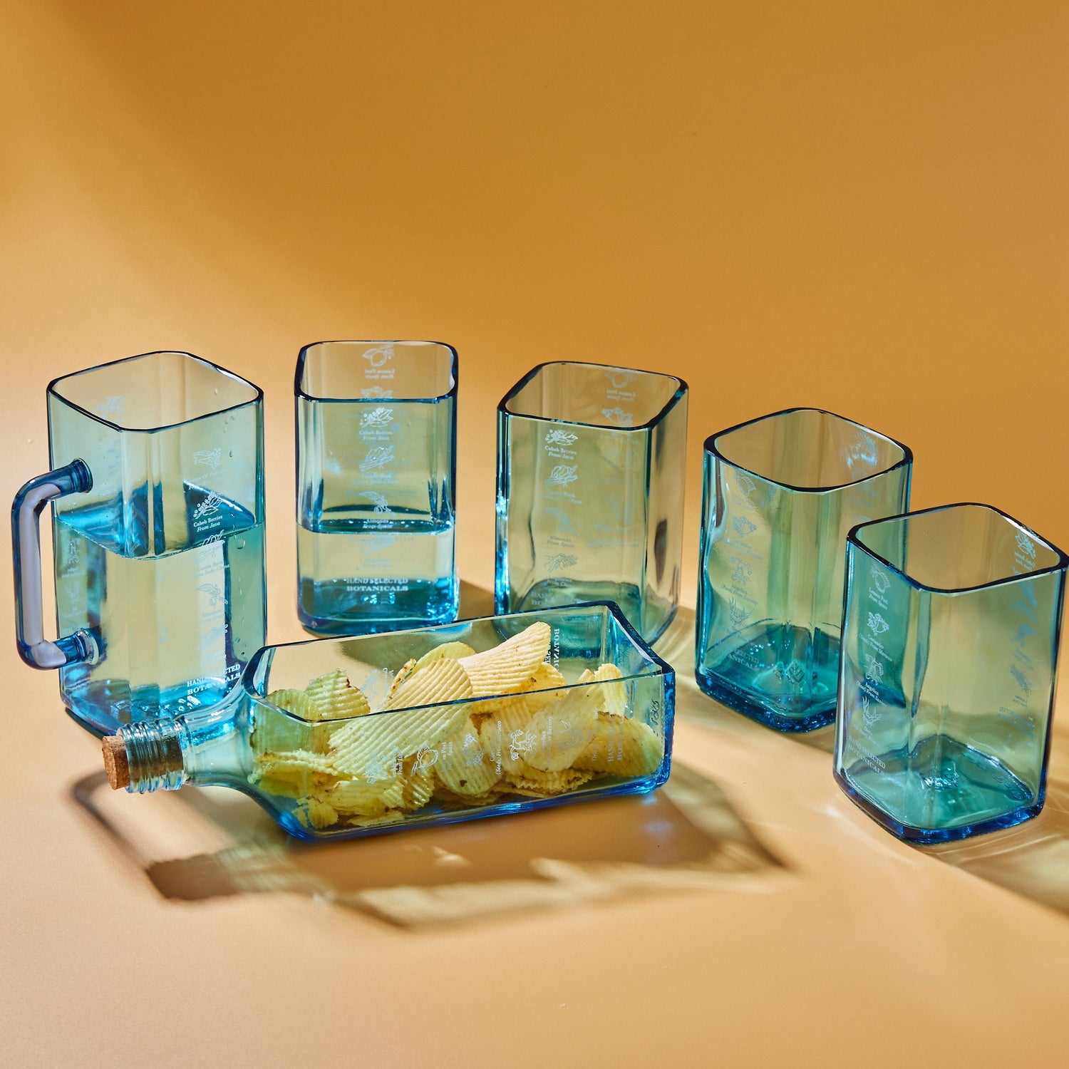 Bombay Sapphire 4 Medium Glasses With Platter and Jug Set