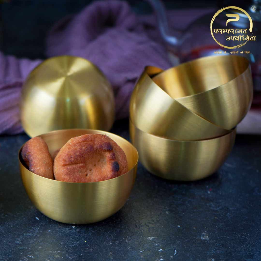Paramparagat Upyogita Swarna Devyani Brass Bowl/Katori Set