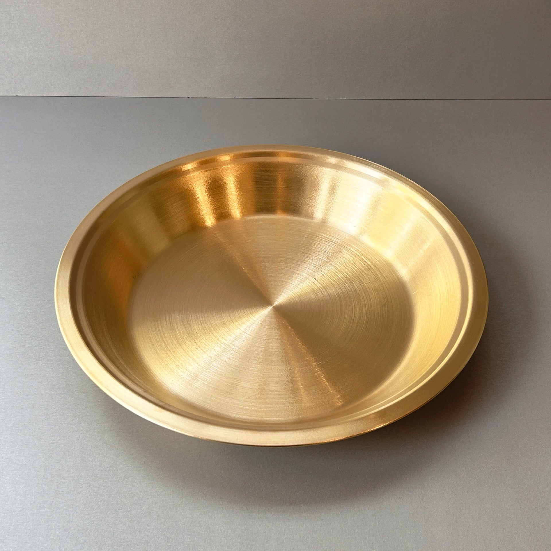 Paramparagat Upyogita Chaitanya Brass Paraat 16'