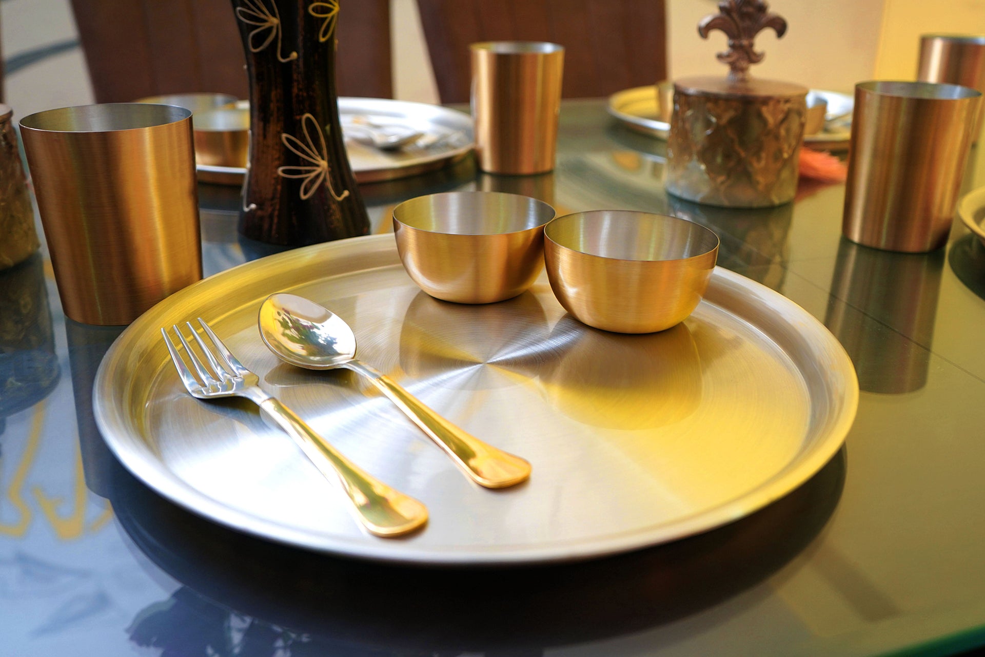 Paramparagat Upyogita Devam Devyani Brass 13' Dinner Set with Tin Coating (Kalai)