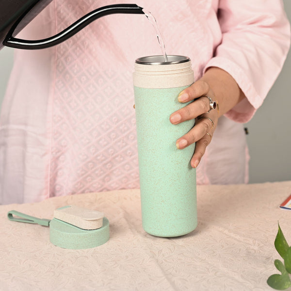 Eco Friendly Insulated Green Water Bottle & Sipper | 600 ml