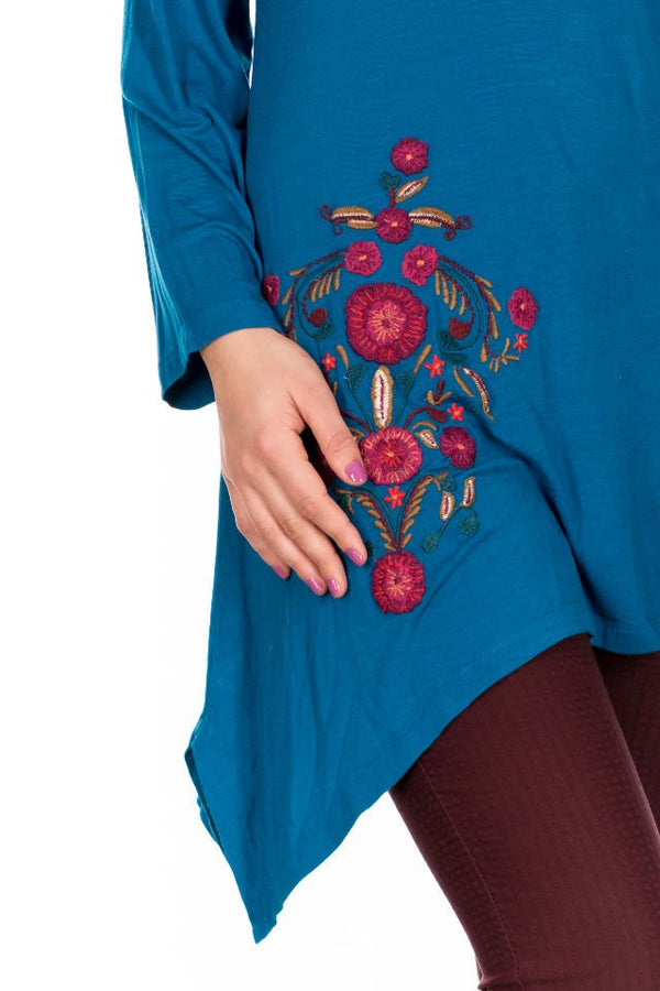 Bluza Albastru Turcoaz Cu Broderie Marime L