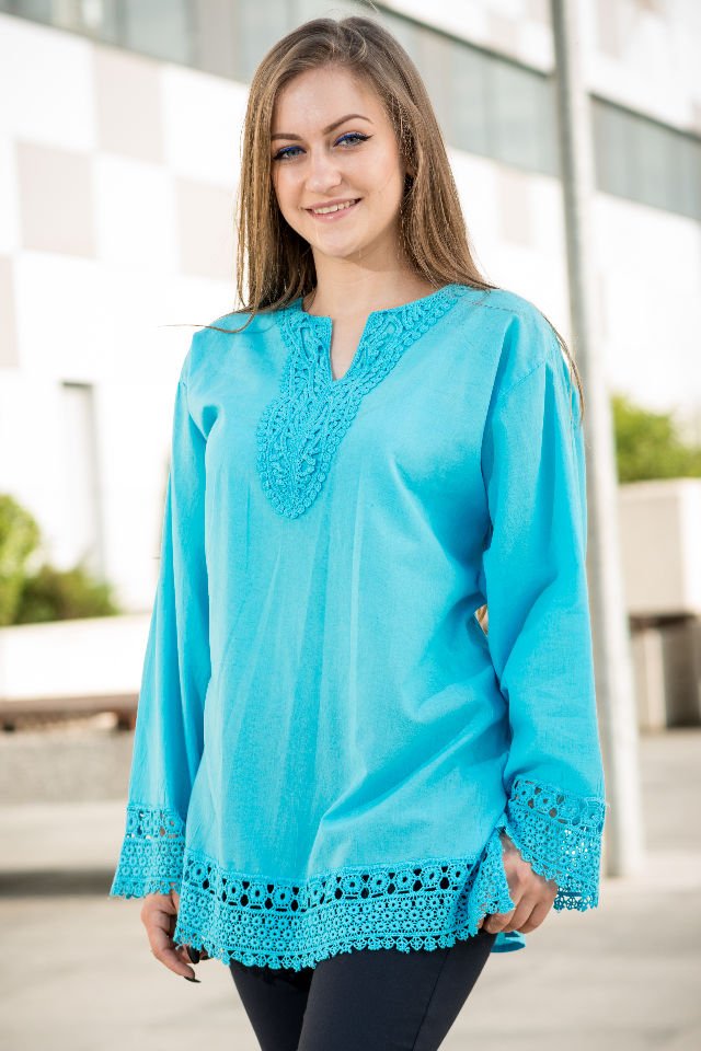 Bluza Cu Broderie Crosetata