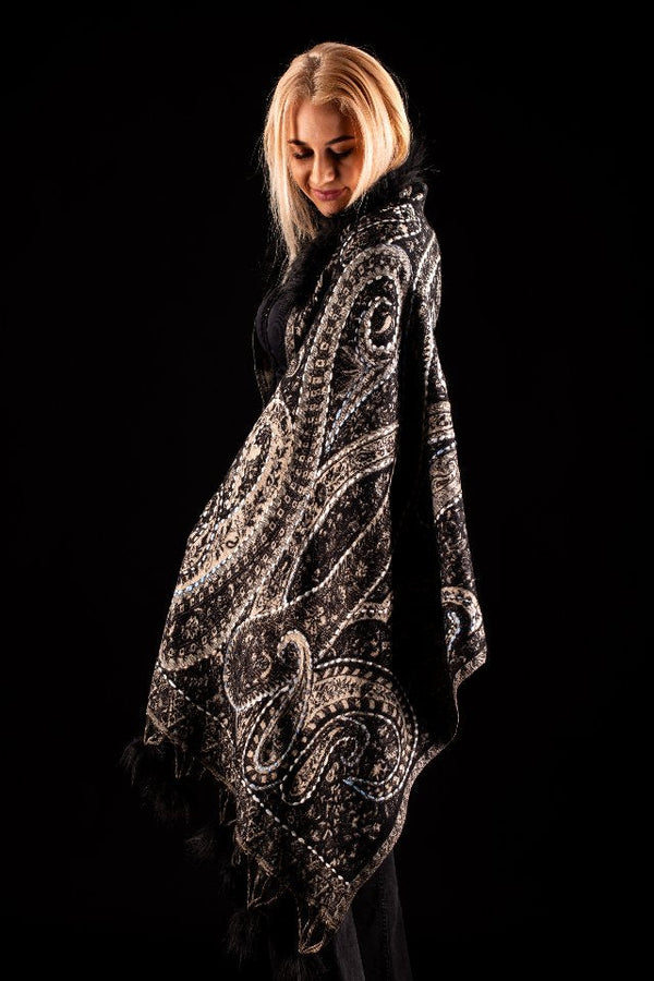 Sal negru-bej cu broderie hand made si blanita neagra India