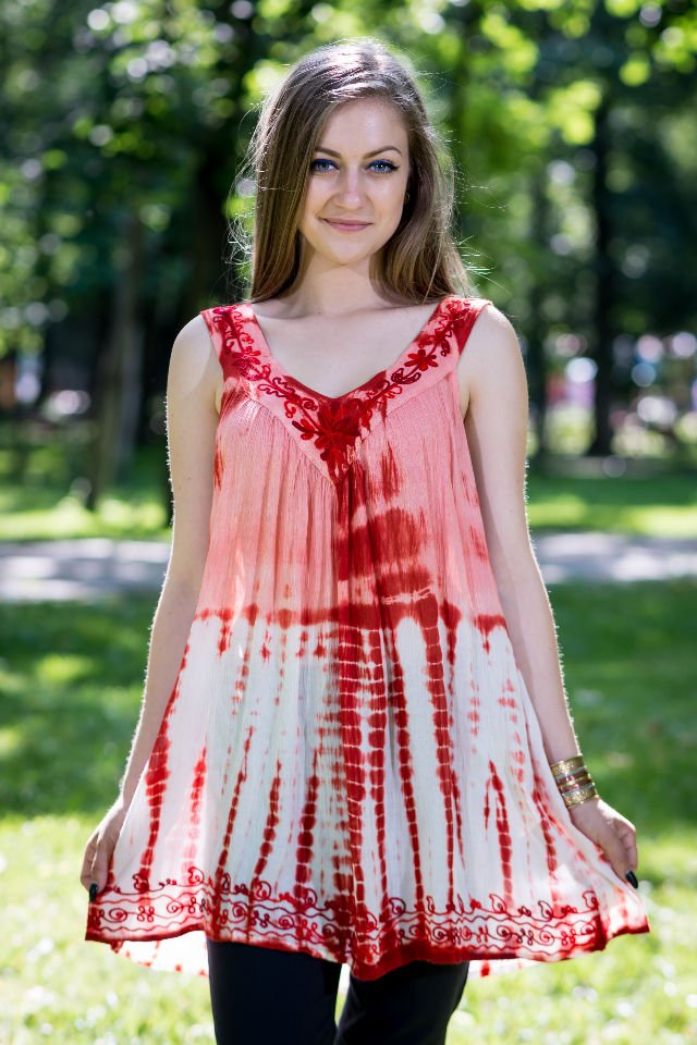 Bluza Chimono Rosie Cu Broderie Mărime M