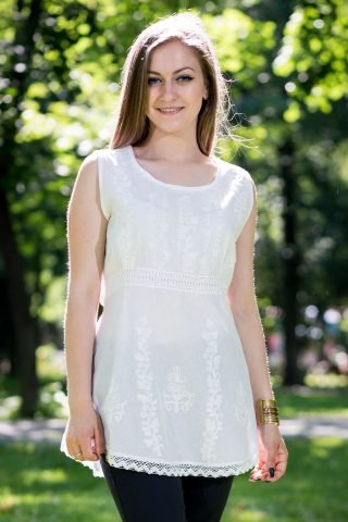 Bluza Chimono Alba Cu Broderie Marime M