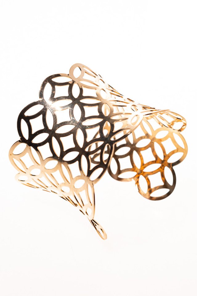 Bratara lata 6cm aurie cu modele geometrice