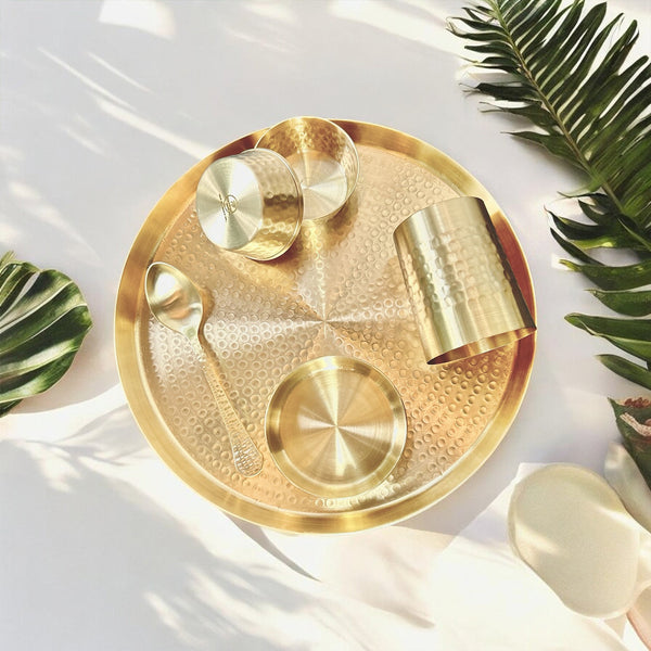 Paramparagat Upyogita Swarna Kalki Brass Thali Set (Hammered) 13'