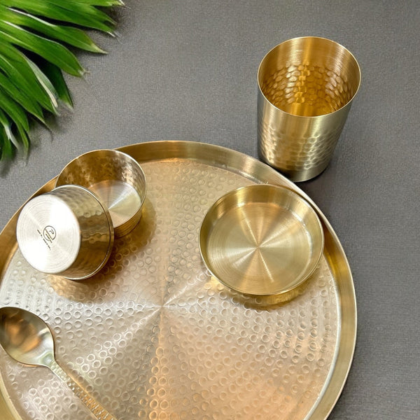 Paramparagat Upyogita Swarna Kalki Brass Thali Set (Hammered) 11'