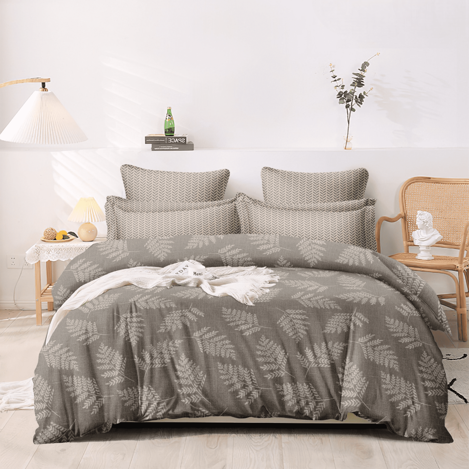 Elegant Fern Print Bedsheet