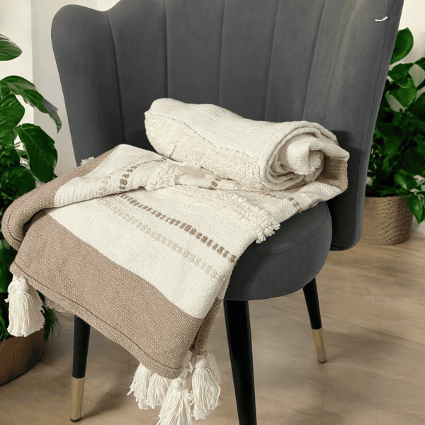 Minimal Beige Tufted Sofa Throw