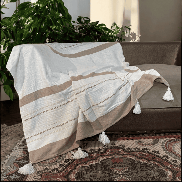 Minimal Beige Tufted Sofa Throw