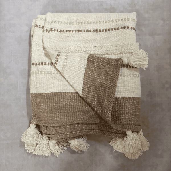 Minimal Beige Tufted Sofa Throw