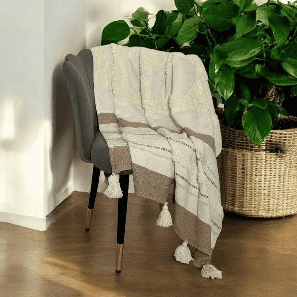 Minimal Beige Tufted Sofa Throw