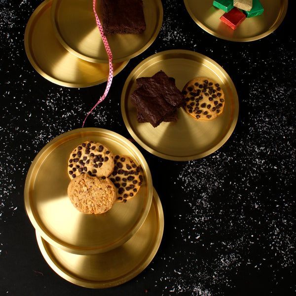 Paramparagat Upyogita Swarna Maharani 7' Brass Dessert Plates