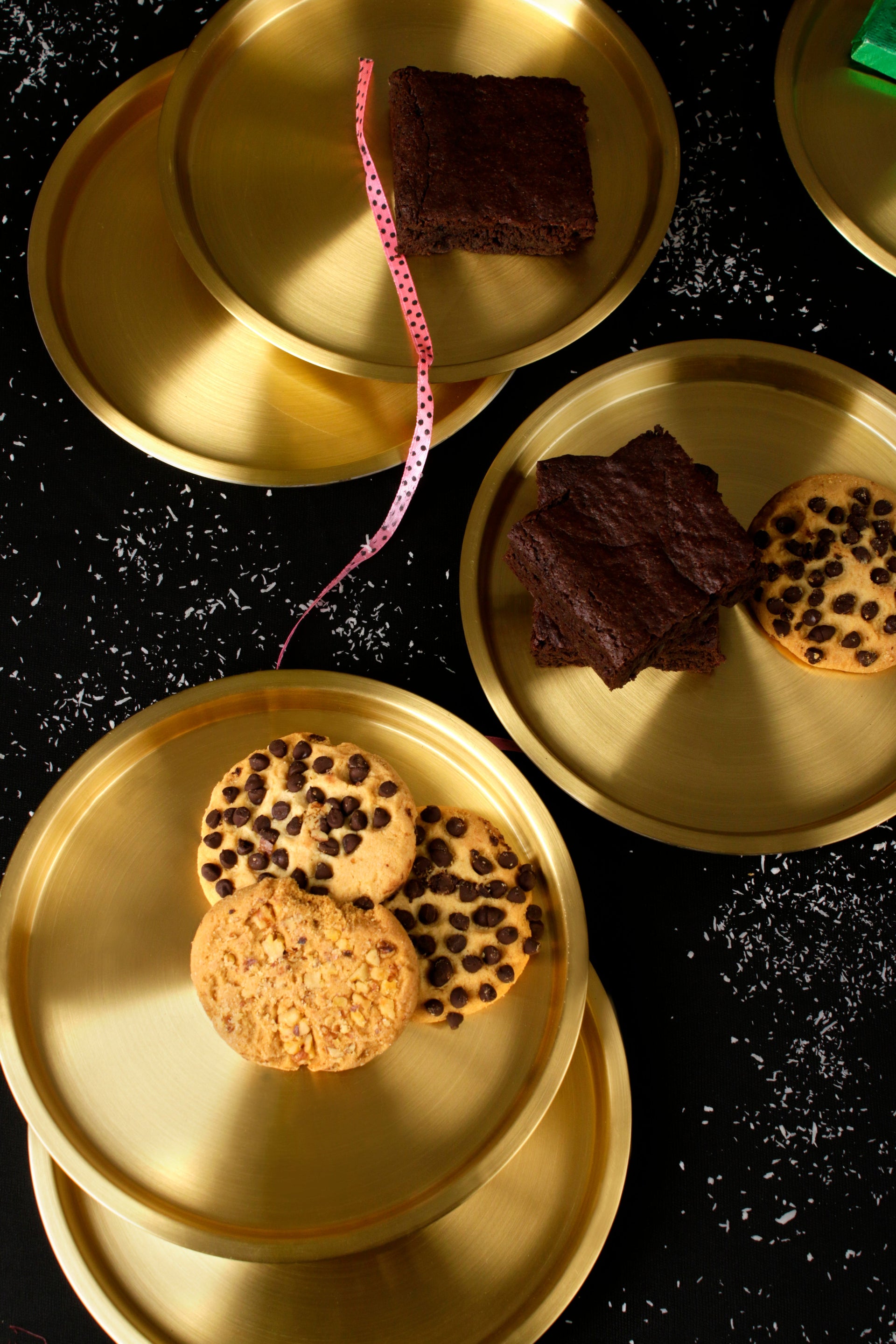 Paramparagat Upyogita Swarna Maharani 7' Brass Dessert Plates