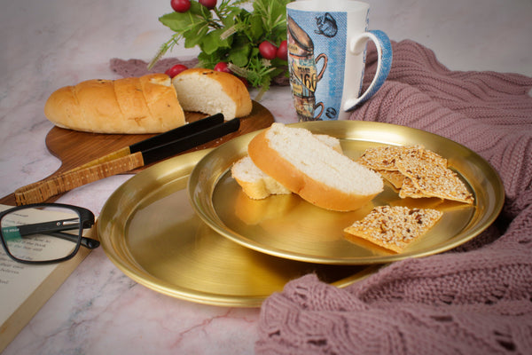 Paramparagat Upyogita Swarna Devyani 9' Brass Snacks Plates