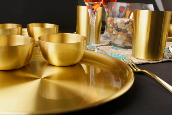 Paramparagat Upyogita Swarna Devyani 11' Brass Dinner Set