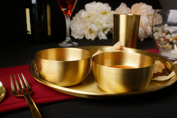 Paramparagat Upyogita Swarna Devyani 13' Brass Dinner Set