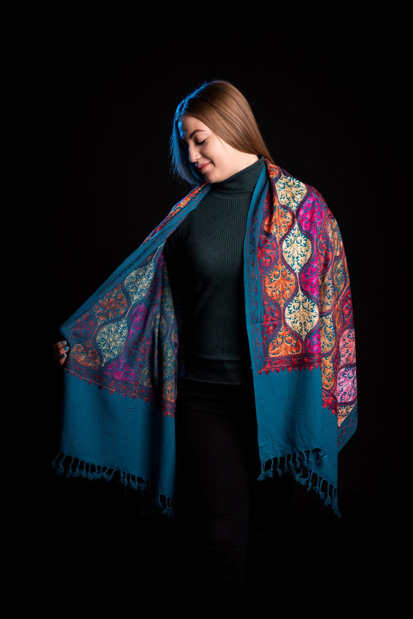 Sal turcoaz de lana reversibil cu broderie hand made India