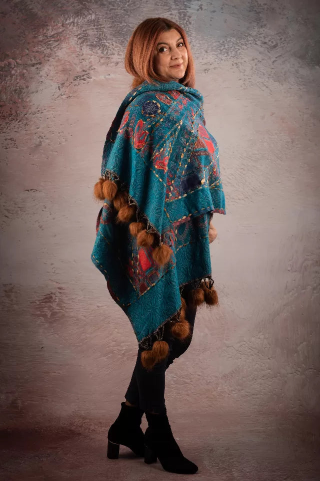 Sal albastru cu broderie hand made si blanita artificiala India