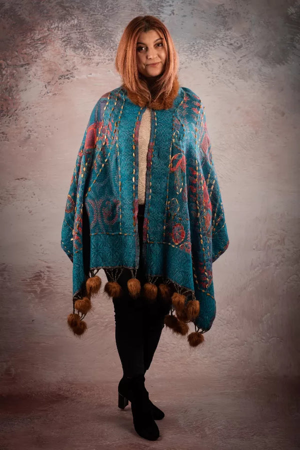 Sal albastru cu broderie hand made si blanita artificiala India