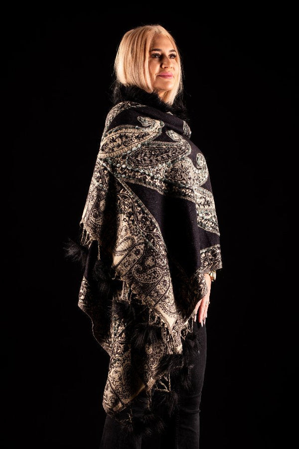 Sal negru-bej cu broderie hand made si blanita artificiala India