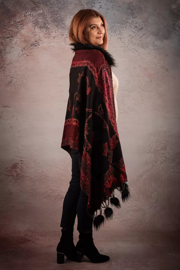 Sal negru-rosu cu broderie hand made si blanita artificiala India