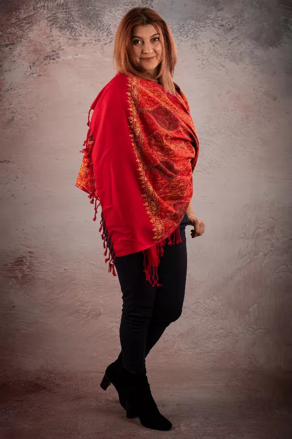 Sal rosu-teracota din lana reversibil cu broderie hand made India