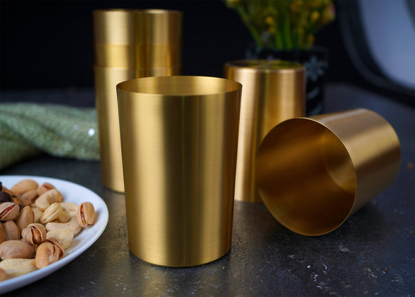 Paramparagat Upyogita Swarna Devyani Brass Glass Set