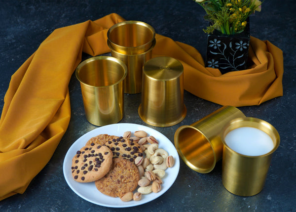 Paramparagat Upyogita Swarna Maharani Pure Brass Glass Set