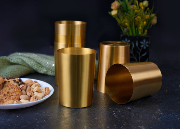 Paramparagat Upyogita Swarna Devyani Brass Glass Set