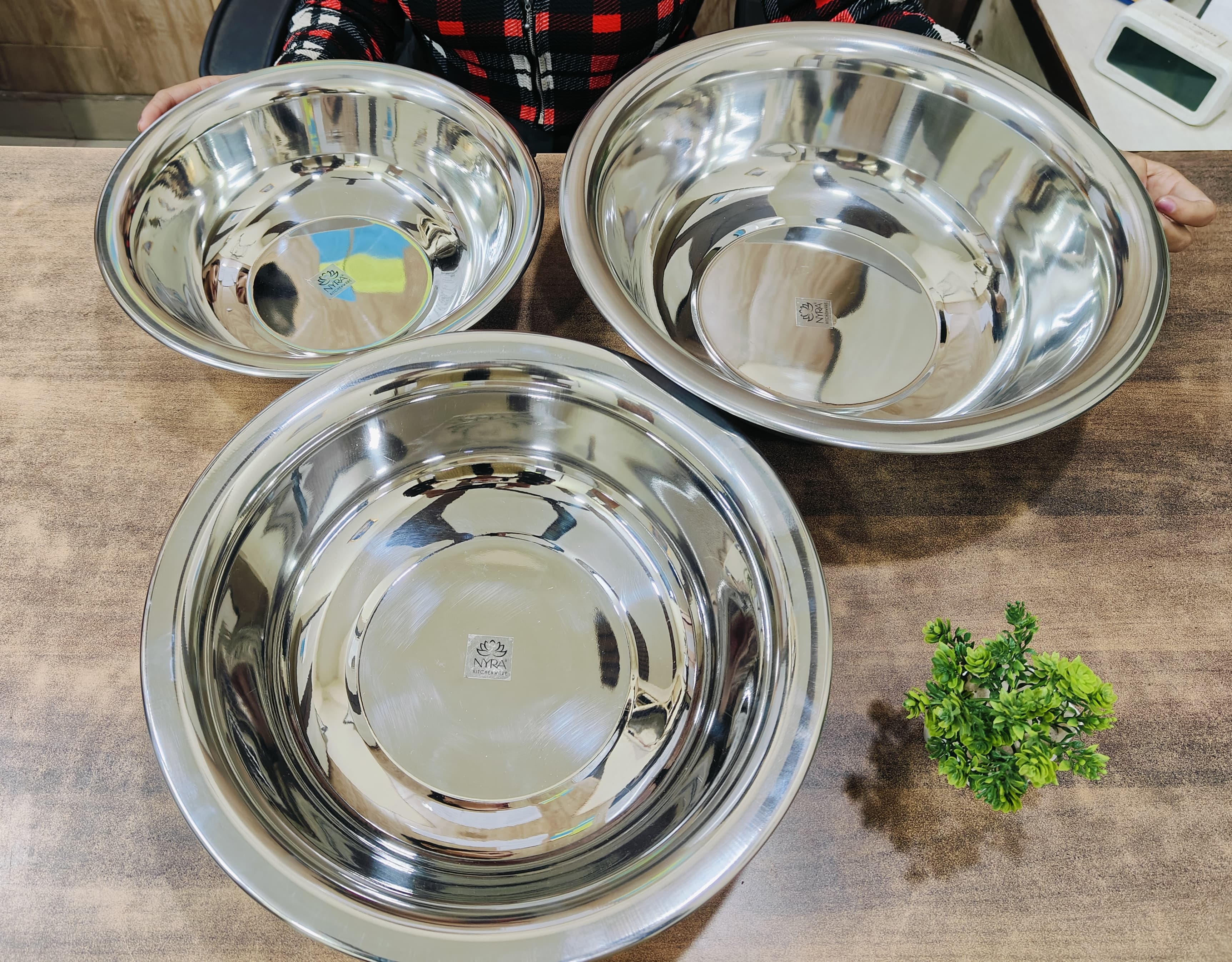 Stainless Steel Modern Plain Multipurpose Mixing Bowl