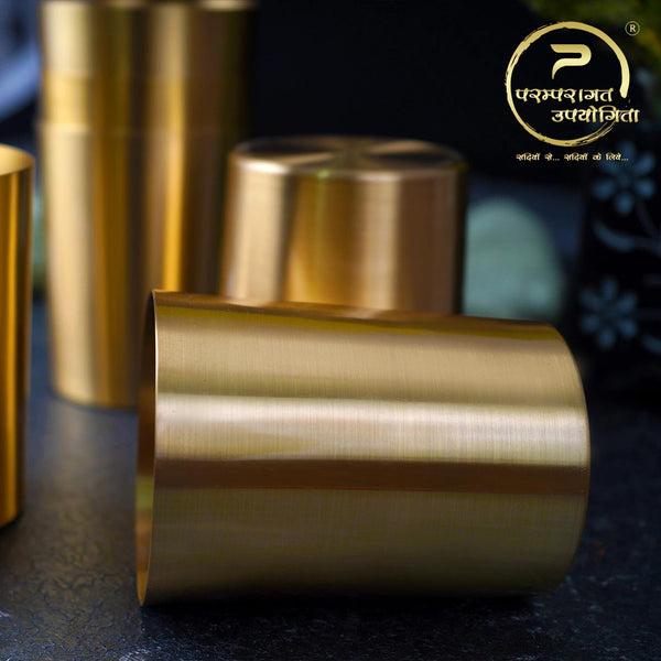 Paramparagat Upyogita Swarna Devyani Brass Glass Gift Set