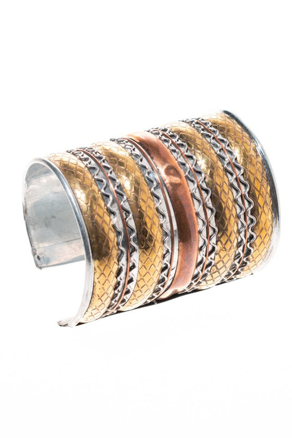 Bratara lata aurie cu model zigzag